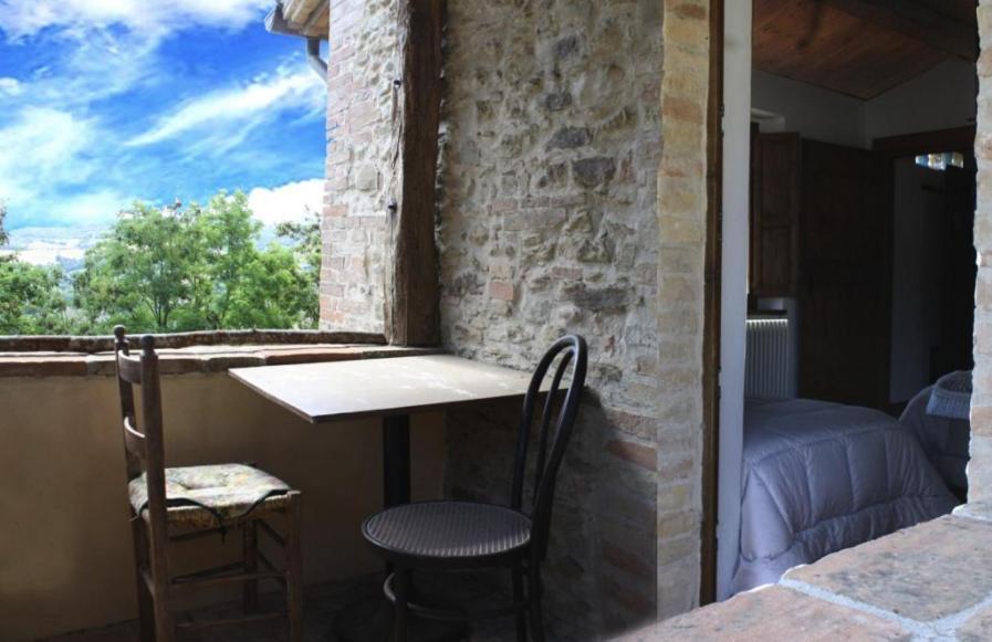 Country House Ca' Vernaccia Hostal Urbino Exterior foto